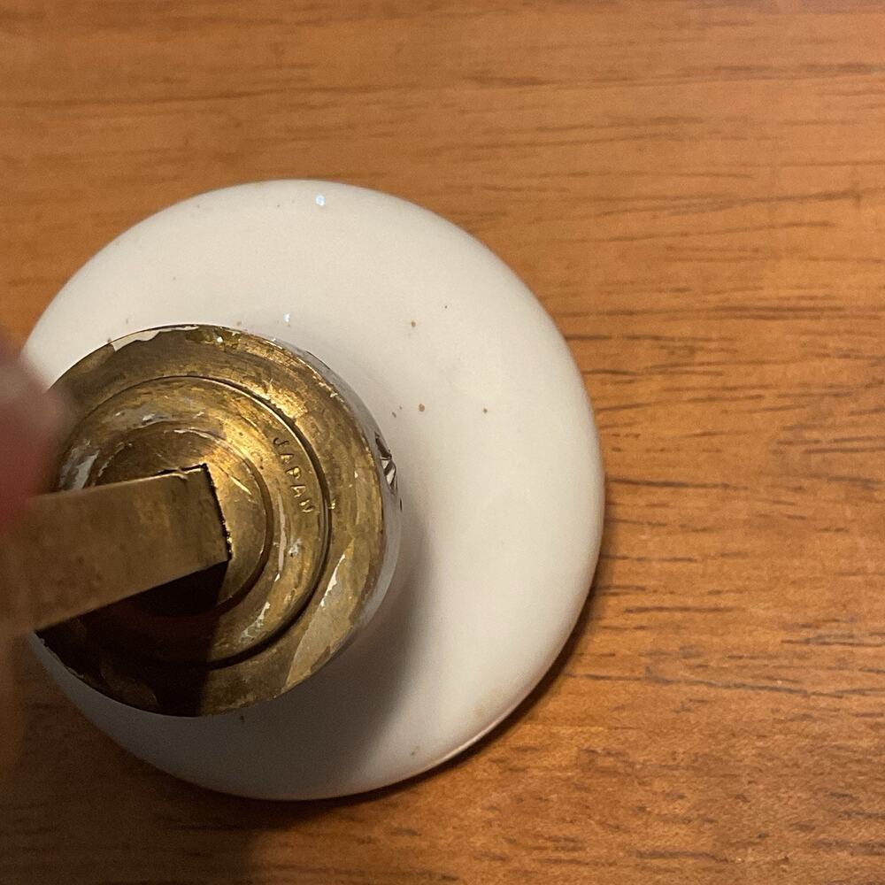 Antique Style Ceramic Floral Door Knob - White Multicolor Glossy Parts - Picture 4 of 7